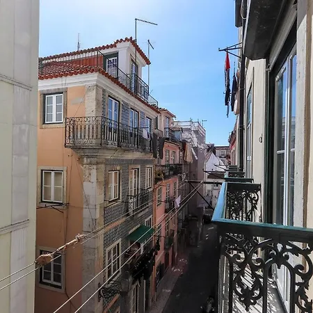 Апартаменты Bairro Alto Classic By Homing