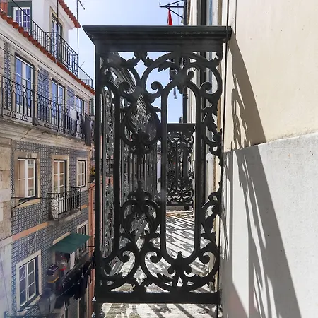 Апартаменты Bairro Alto Classic By Homing Лиссабон